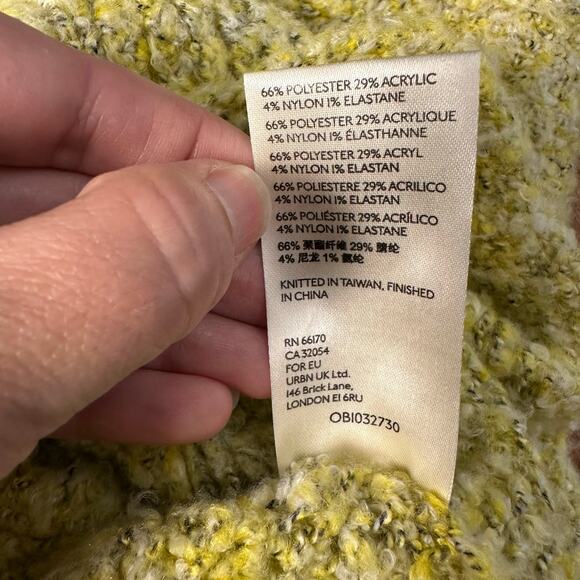 Free People BFF Cowl Neck Sweater Size M Citrine Green Boho, Lagenlook, Casual - Picture 7 of 7